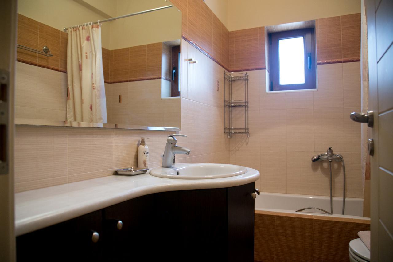 Sophia Limeni View Hotel Ареополис Екстериор снимка