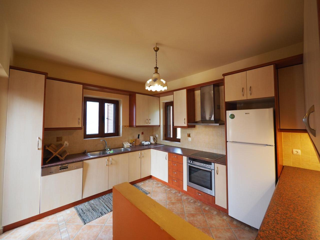 Sophia Limeni View Hotel Ареополис Екстериор снимка
