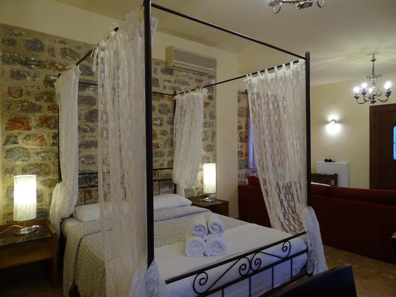 Sophia Limeni View Hotel Ареополис Екстериор снимка